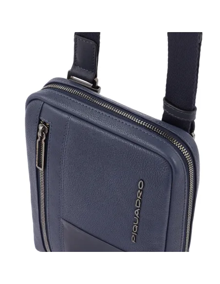 Piquadro Ronnie Pocket crossbody bag with iPad®mini compartment blue