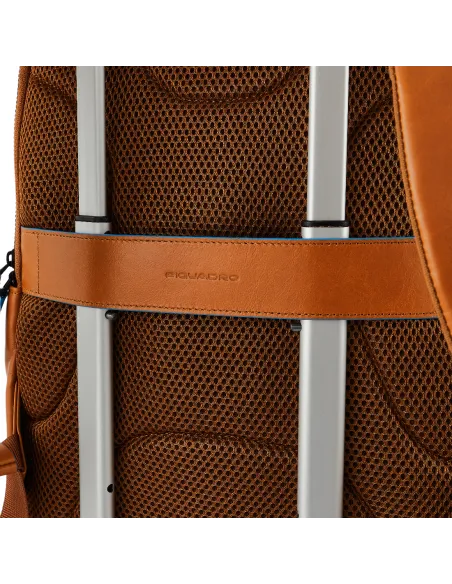 Piquadro Blue Square Revamp Lederrucksack sand