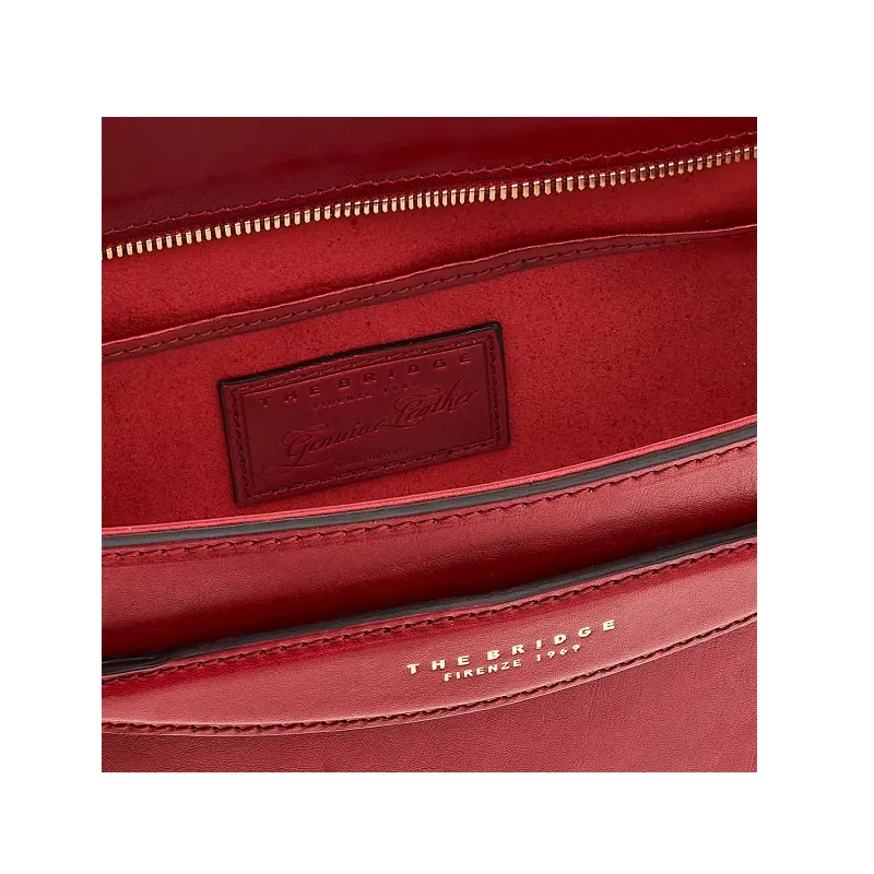 Shopping The Bridge Bettina rossa 2