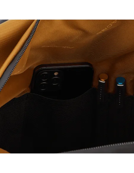 Piquadro Mick 15,6" Laptop-Rucksack sand
