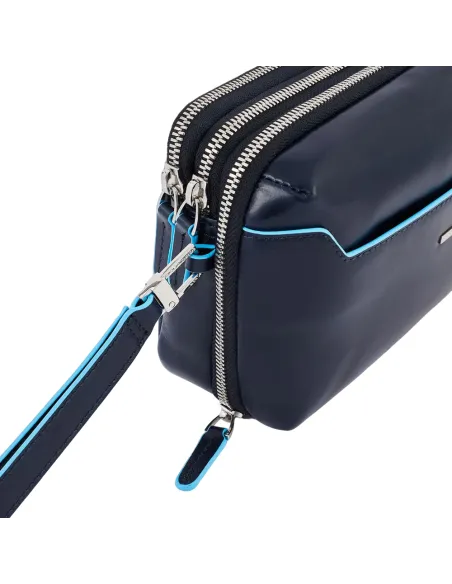 Piquadro Clutch-Tasche mit drei Fächern mit Reißverschluss blau