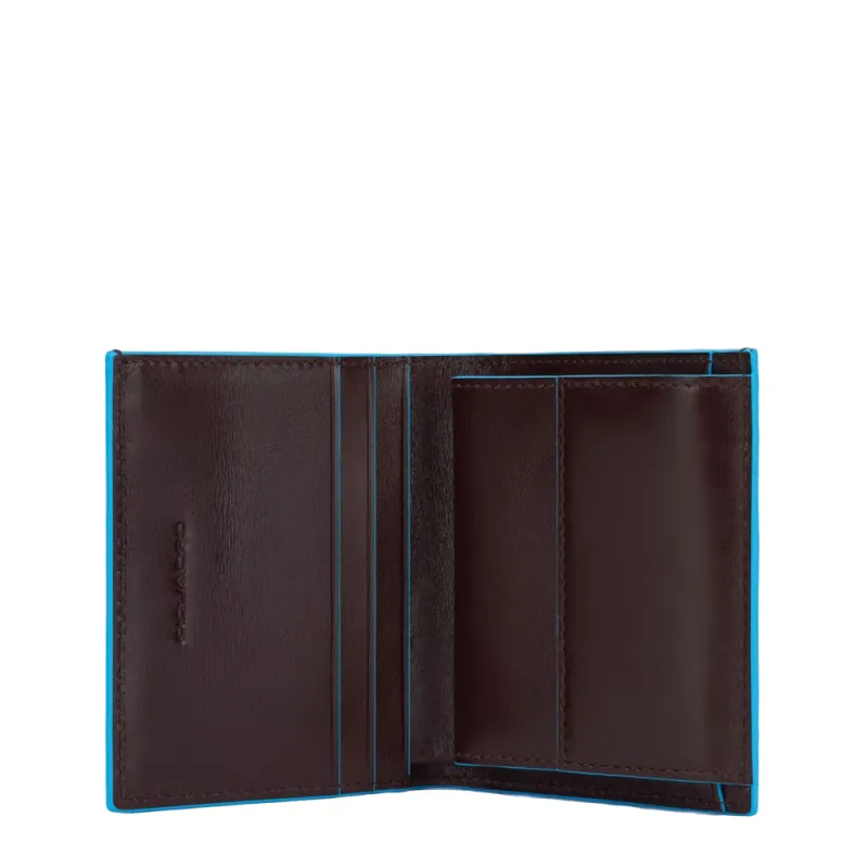 Piquadro Small men's wallet with two credit card slots...