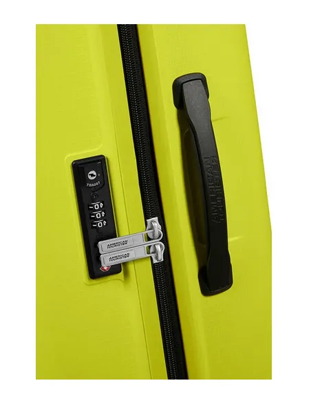 American Tourister Aerostep Medium expandable trolley Light Lime