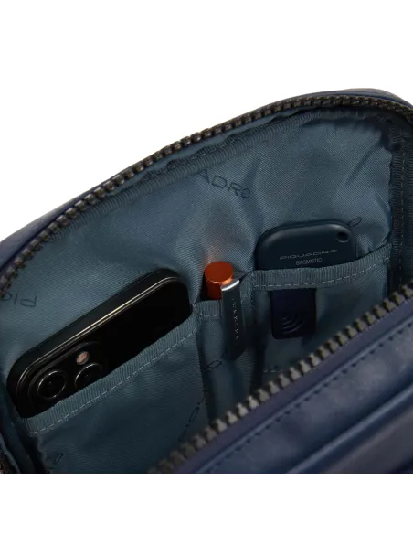 Umhängetasche aus leder mit iPad®mini-Fach Piquadro Finn, blau