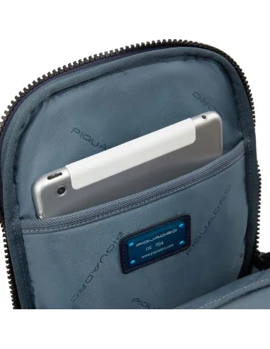 Piquadro Finn leather mono sling bag...