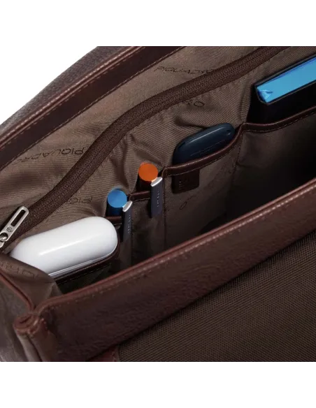 Cartella in pelle con un manico Piquadro Paavo nera