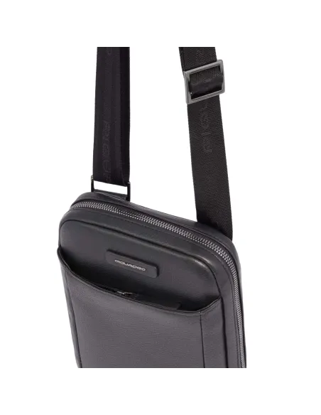 Piquadro Modus Special Pocket crossbody bag with iPad®mini compartment, black