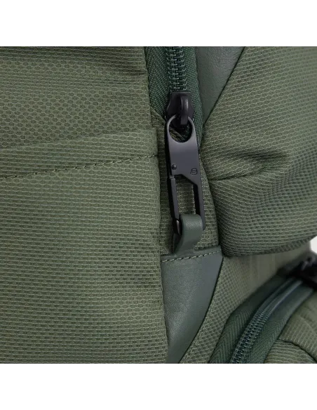 Piquadro Gio Laptop-Rucksack aus rezykliertem Stoff mit iPad® Pro12,9-Fach, grün