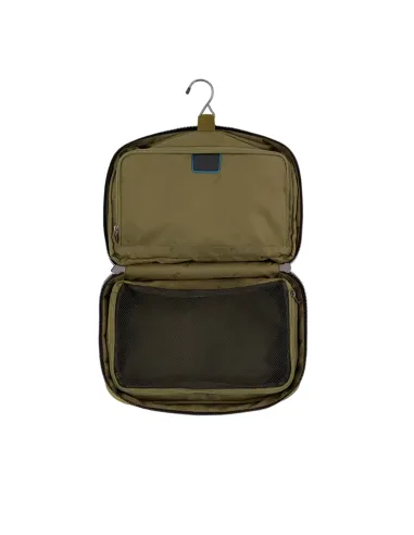 Necessaire da viaggio organizzato con...