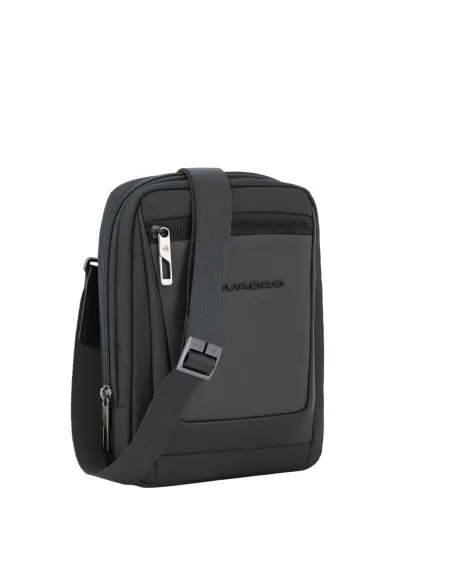 Borsello porta iPad®mini in tessuto riciclato Piquadro Wallaby, nero