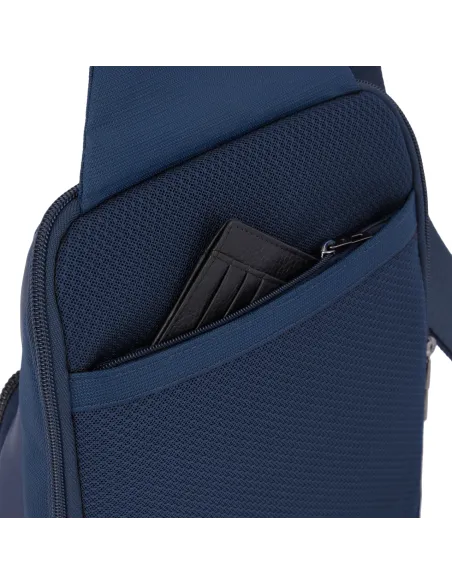 Umhängetasche aus rezykliertem Stoff mit iPad®-Fach Piquadro Wallaby, schwarz