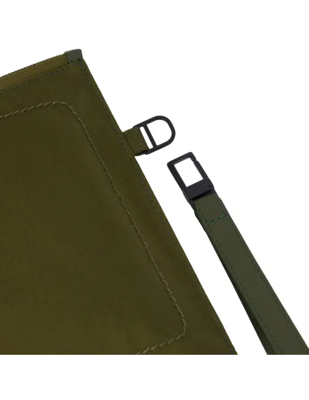 Piquadro P16 Special2 Slim men's clutch with removable wrist strap, green
