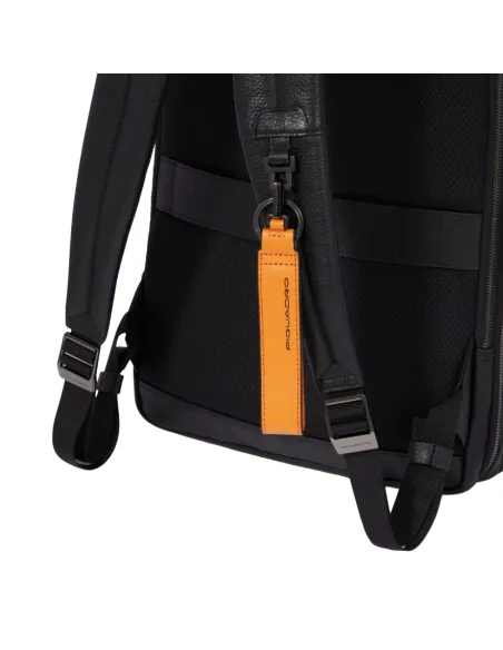 Piquadro Modus Special erweiterbarer schlanker Rucksack, schwarz
