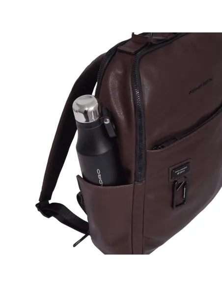 Piquadro Harper laptop backpack with two compartments , brown