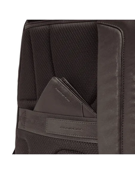 Zaino porta pc da 15,6 con protezioni antiurto Piquadro Black Square, verde