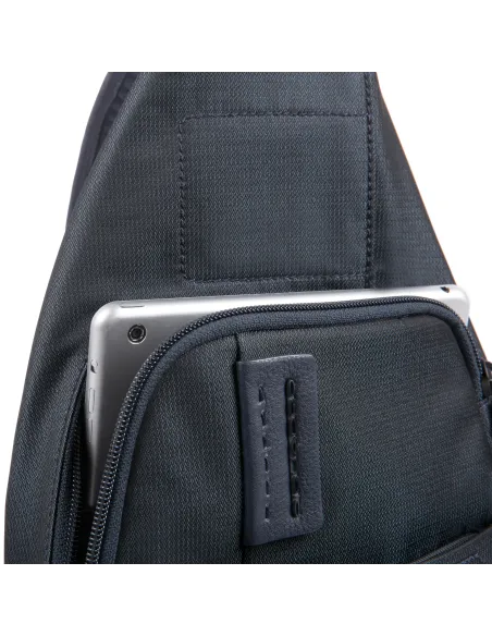 Piquadro P16 Mono sling bag. black