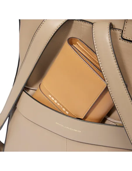 Piquadro Ashley leather women's backpack, beige