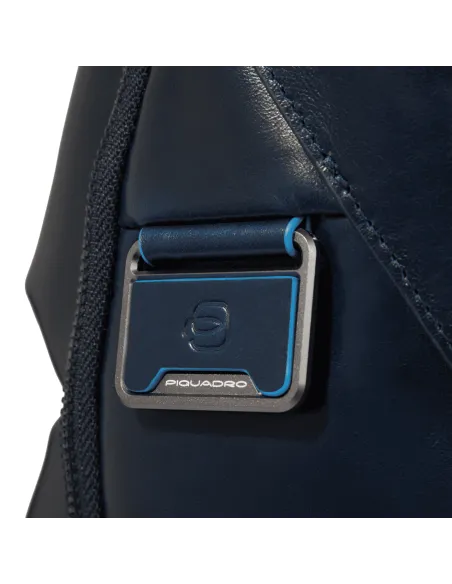 Piquadro Blue Square Reiserucksack mit Anti-Diebstahl-Kabel, blau