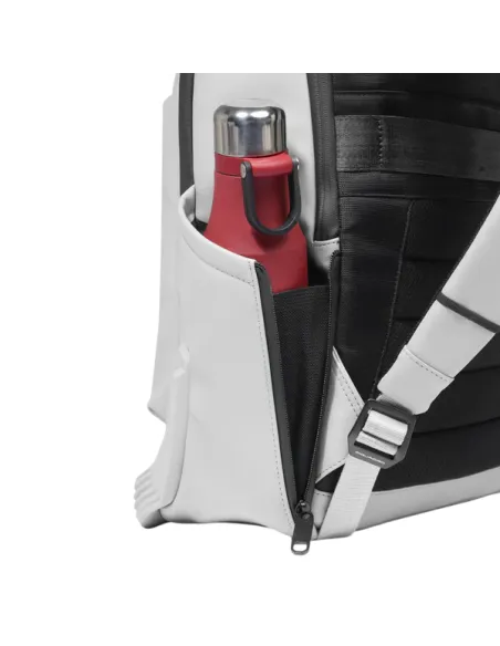 Zaino porta pc da 15,6 a due scomparti con cinghia pettorale Piquadro C2OW, bianco