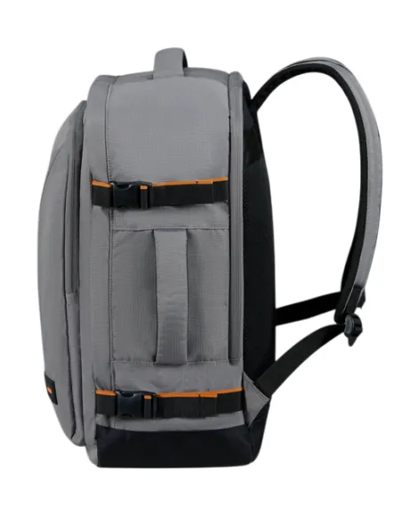 Mittelgroßer Reiserucksack mit Laptopfach American Tourister Take2Cabin, Dark Grey