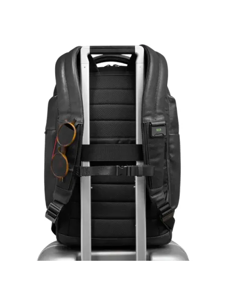Zaino porta pc da 15,6 in pelle Piquadro Cronus con cinghia pettorale, nero