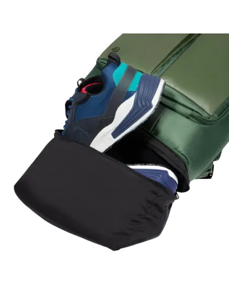 Piquadro Orion Laptop-Rucksack aus recyceltem Stoff und Leder mit Schuhfach, grün