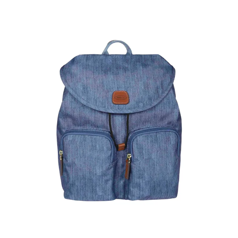 Woman's backpack with two zipped front pockets, jeans