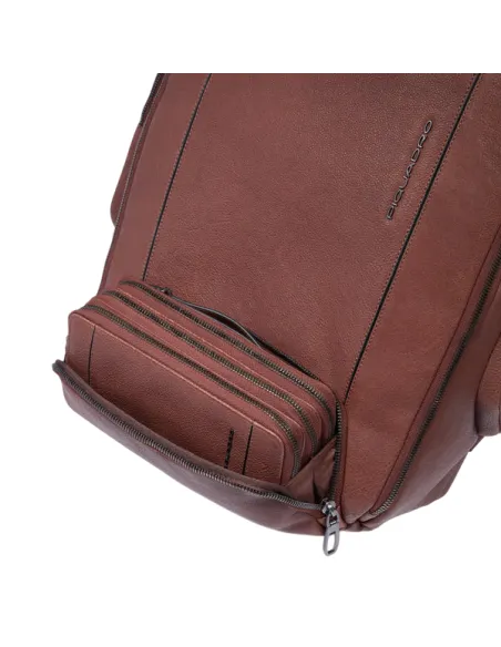 Zaino porta pc da 15,6 in pelle Piquadro Cronus con cinghia pettorale, marrone