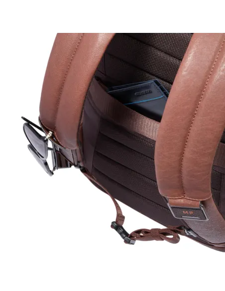 Piquadro Cronus 15.6 leather laptop backpack with pectoral strap, brown
