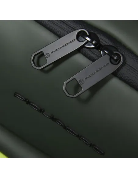 Piquadro C2OW Untersitz-Reiserucksack, grün