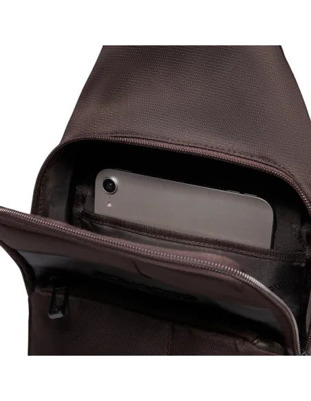 Monospalla ad 1 comparto indossabile a zaino porta IPad®MINI Piquadro Wollem, moro