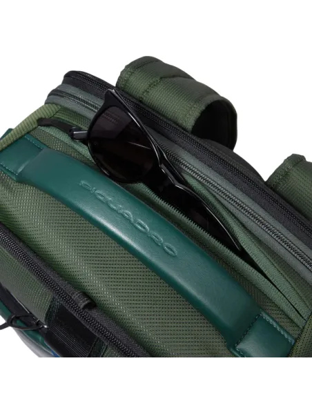 Zaino da viaggio espandibile porta pc da 17,3 in tessuto e pelle vegana Piquadro, verde