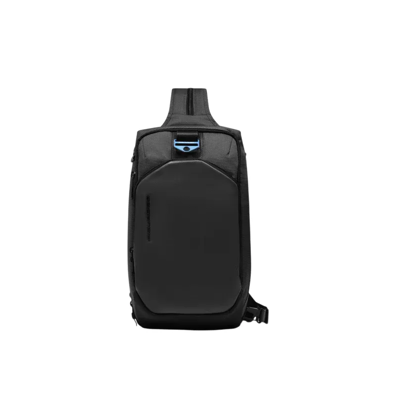 Piquadro PQ-Earth Mono sling bag/backpack, black