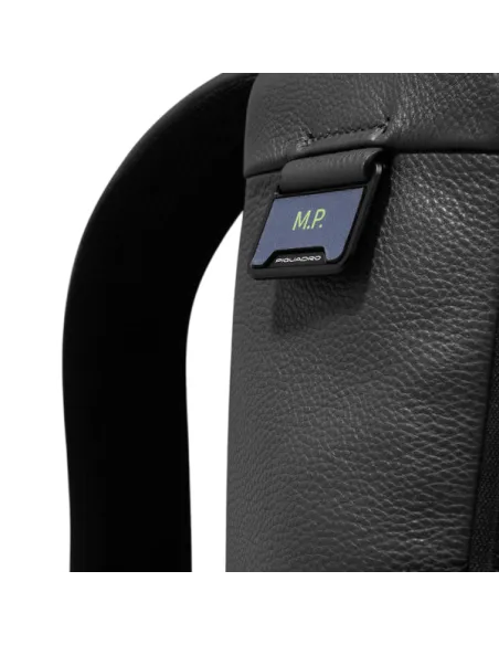 Zaino piccolo porta pc da 13,3 Piquadro Than, nero