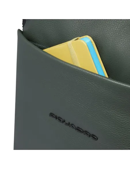 Piquadro Than Reise-Rucksack mit 15.6 Computer-Fach, grün