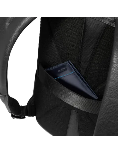 Zaino porta pc da 14 in pelle Piquadro Than, nero