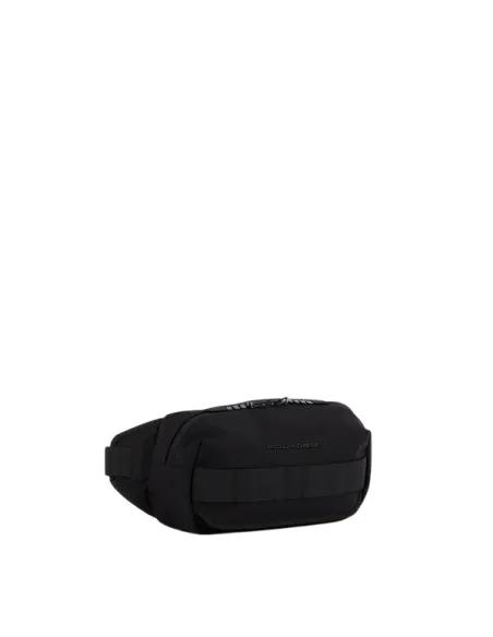 Piquadro Arne Gürteltasche aus recyceltem Stoff, schwarz