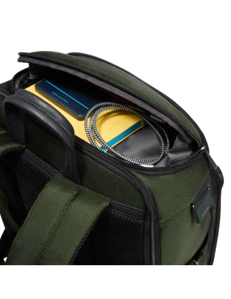 Piquadro Brief2 Reiserucksack mit Laptopfach, grün
