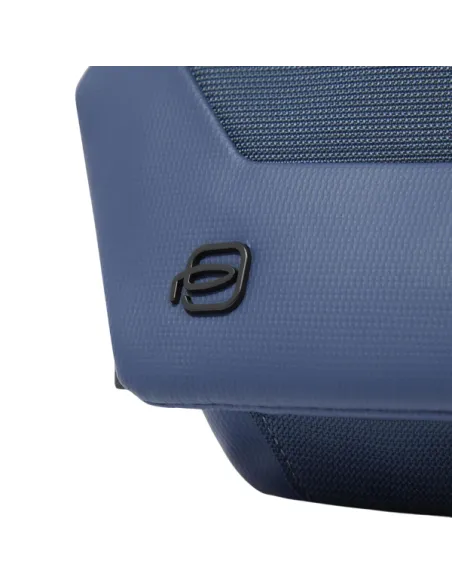 Piquadro Gürteltasche aus recyceltem Stoff, blau