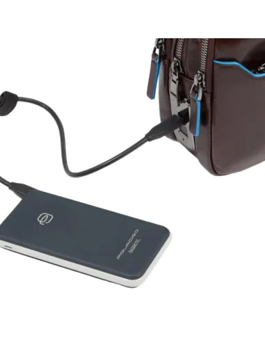 Pochette uomo con chiusura a impronta...