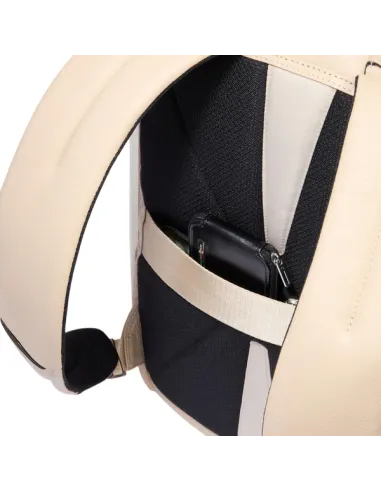 Piquadro Than medium leather computer...