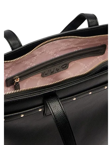 Liu Jo Shopping Bag mit Strukturoptik Metalllogo und Nietenriemen, schwarz