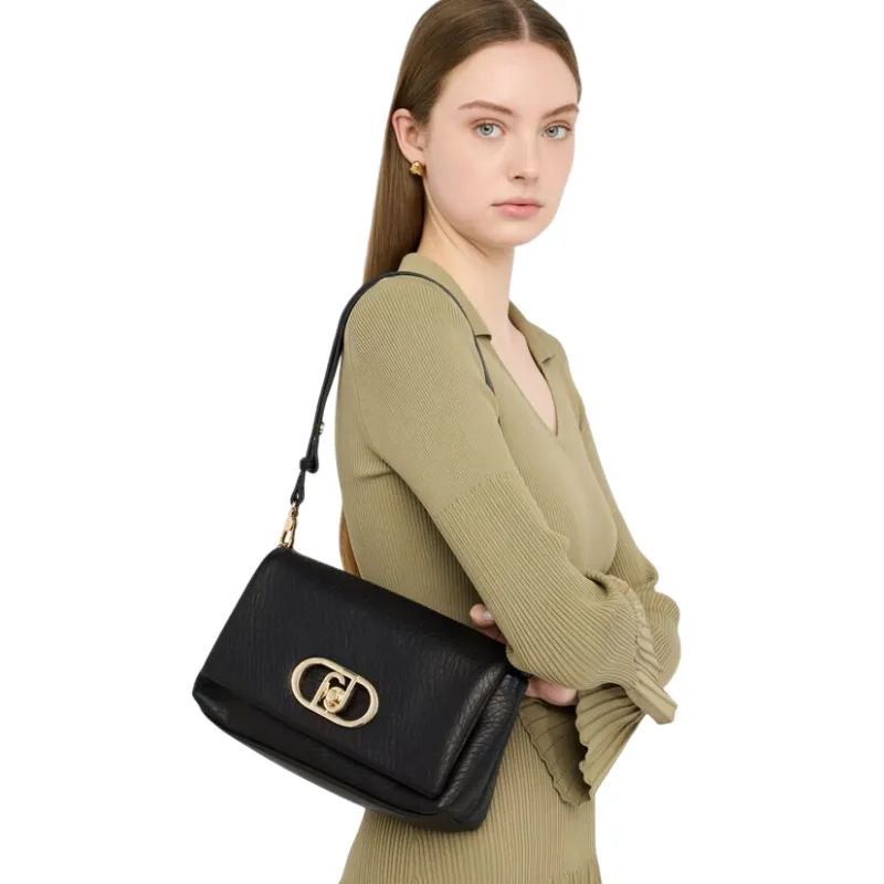 Borsa a spalla con patta Liu Jo La Puffy, nera 2