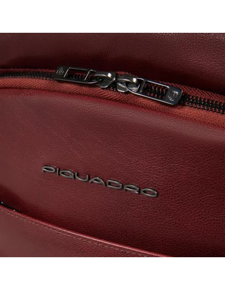 Zaino uomo piccolo in pelle porta pc e iPad®mini Piquadro Philip, marrone