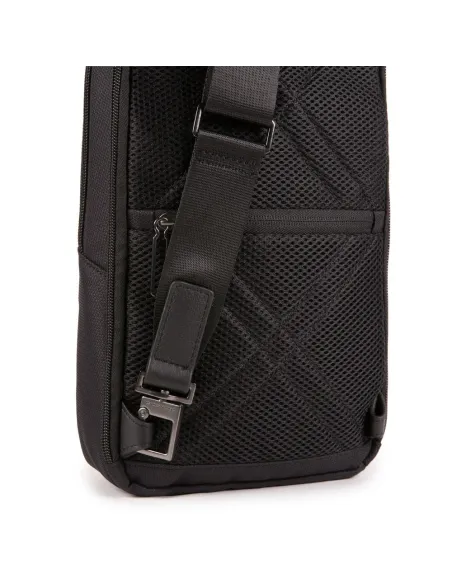Mono sling bag Piquadro Trakai, black