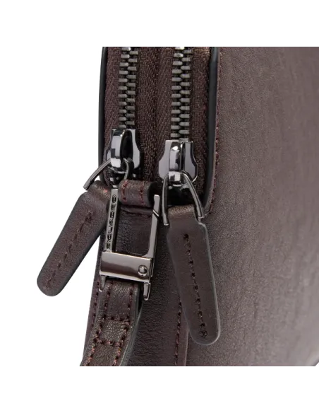 Pochette uomo in pelle Piquadro B3, marrone scuro