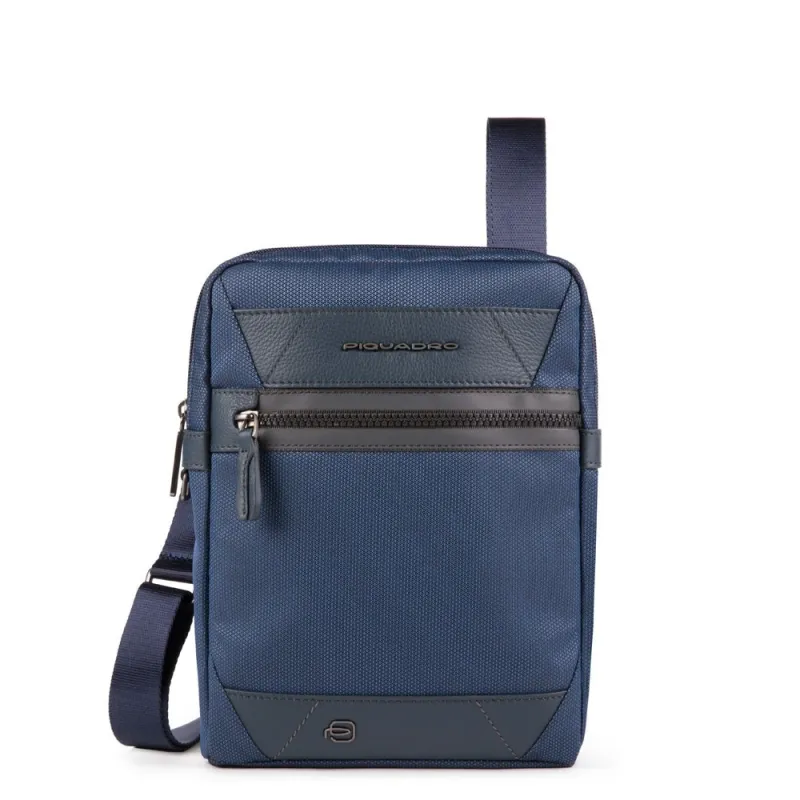 Borsello in tessuto riciclato Piquadro Trakai, blu