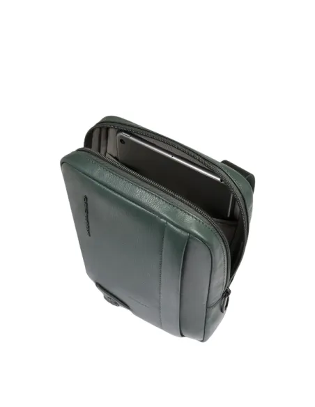 Borsello uomo Piccolo iPad®Mini in pelle Piquadro Russel, verde