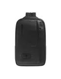 Zaino monospalla in pelle porta iPad® con sistema di sicurezza antifurto Piquadro Russel, nero