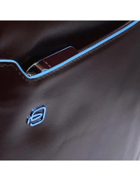 ca4762b2 mogano zaino piquadro blue square da 15 pollici dettagli tasca